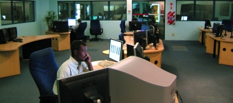 New Finsch Operation Centre showing the Dispatch workstation in the front and the Citect workstations at the back.  To the right are the rock breaker workstations